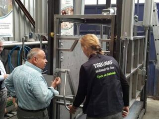 Upright restraint-box at Helmaks